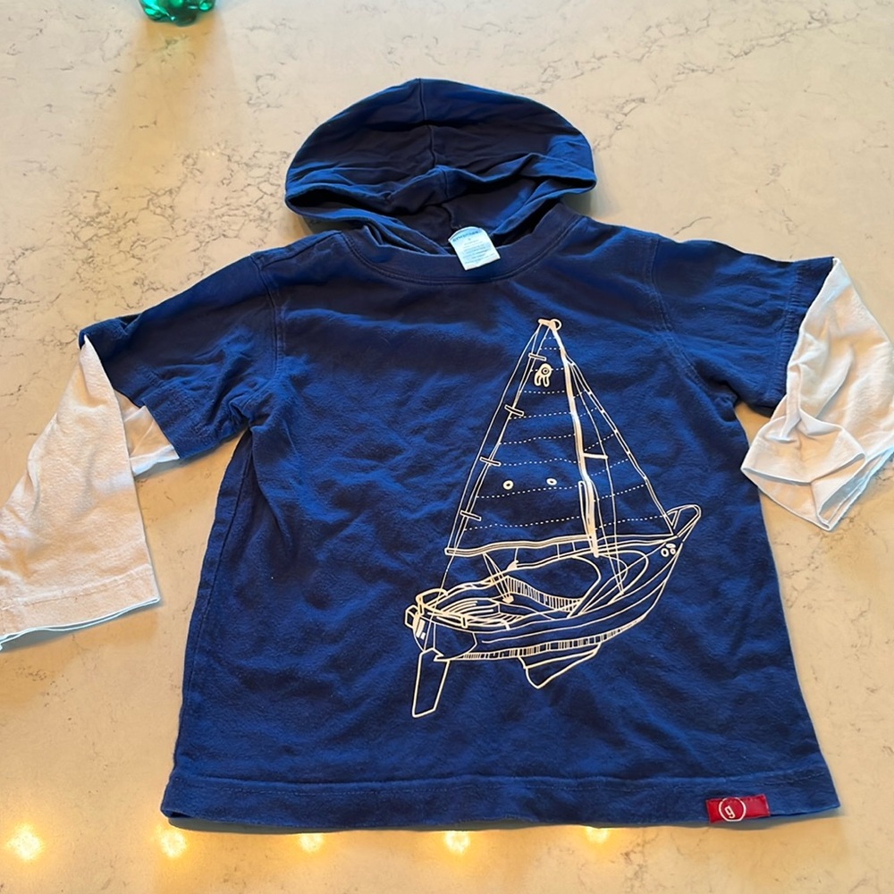 Sailboat hooded long sleeve